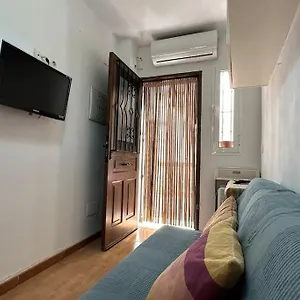 https://vivienda-nica-a-10-metros-de-la-playa.es-andalucia.com